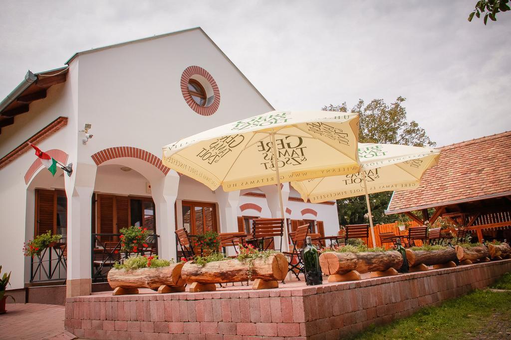 Diofa Panzio Bed & Breakfast Villány Exterior foto