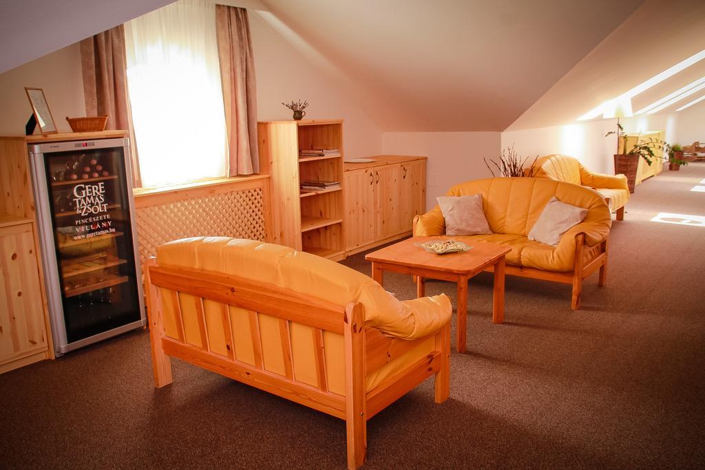 Diofa Panzio Bed & Breakfast Villány Exterior foto